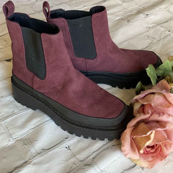 Nordstrom Rack Chunky Lug Sole Bellamy Chelsea Booties - Picture 4 of 12